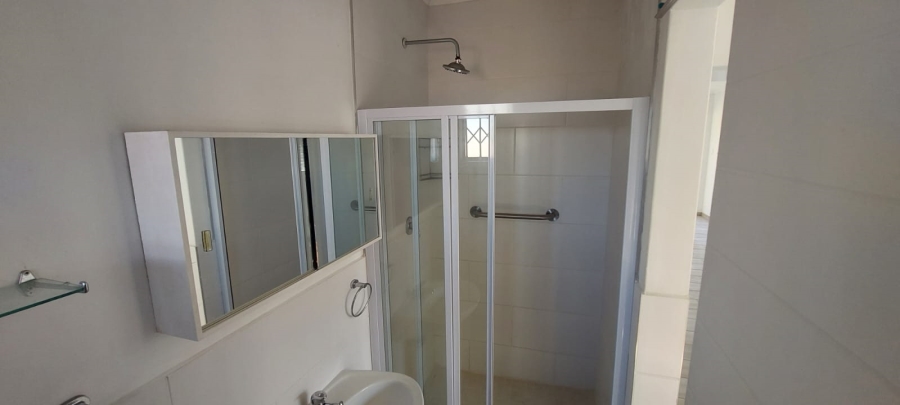 4 Bedroom Property for Sale in Wavecrest Eastern Cape